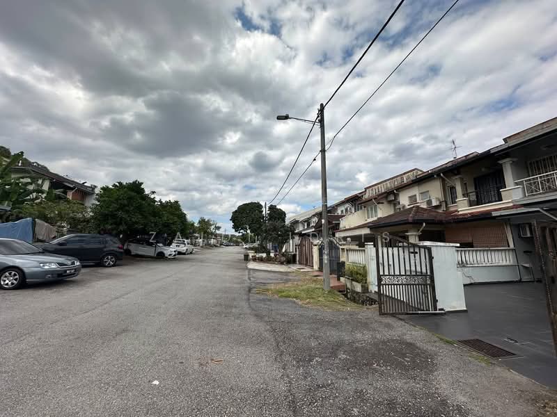 2-storey Terraced House for Sale in Taman Puncak Jalil (Seri Kembangan) - Zaidi Idris - Exterior - PropertyGuru.com.my