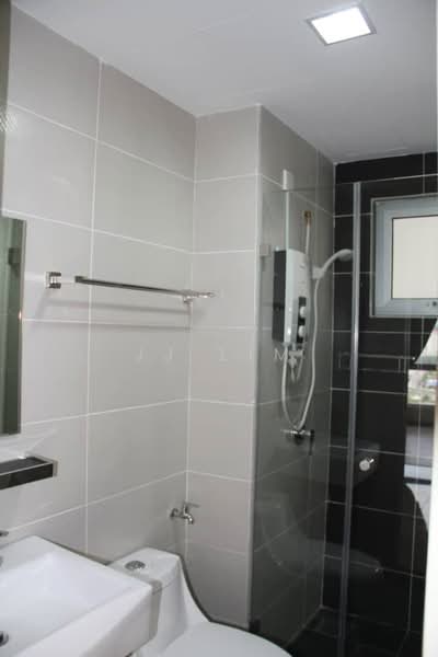 Anyaman Residence untuk Untuk Disewa - RM 1,999 /bulan, Feb 2026 - Bathroom - PropertyGuru.com.my