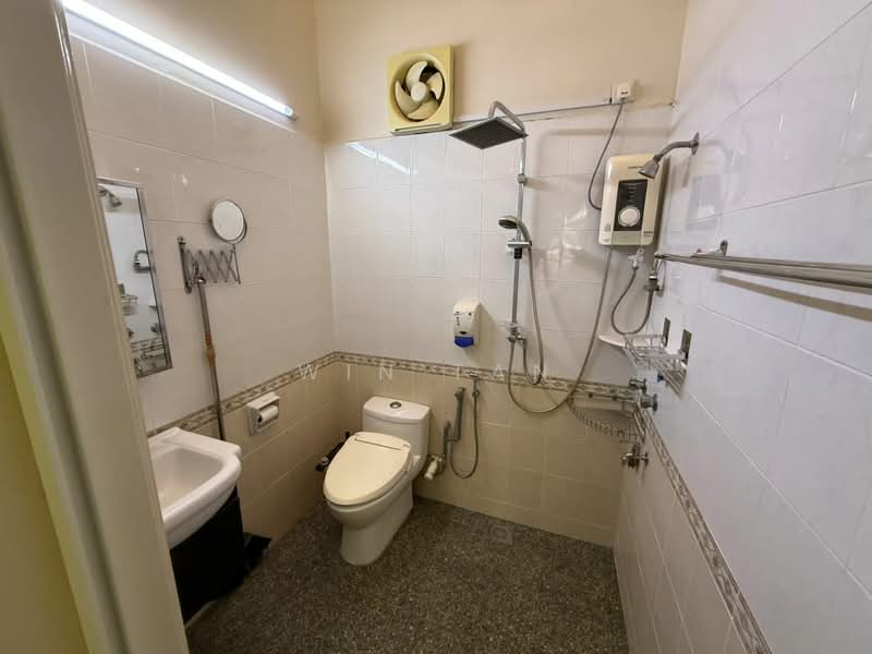 1.5-storey Terraced House for Rent in Taman Molek (Johor Bahru) - Win Tan - PropertyGuru.com.my