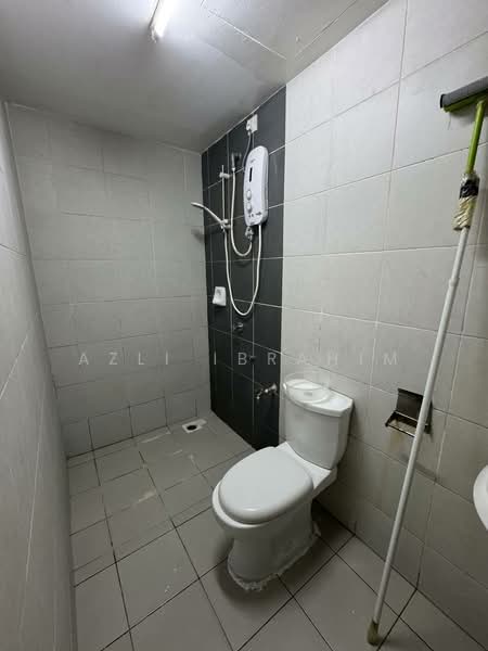 Condominium for Sale at Residensi KepongMas - Azli Ibrahim - Bathroom - PropertyGuru.com.my