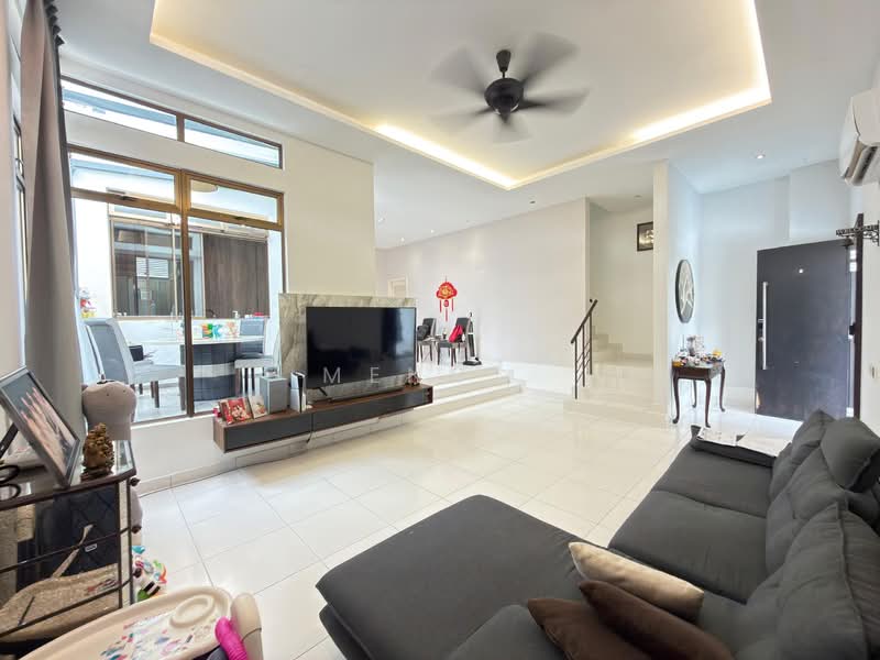 Cluster House for Sale in Johor Bahru (Johor) - Meng . - Living Room - PropertyGuru.com.my