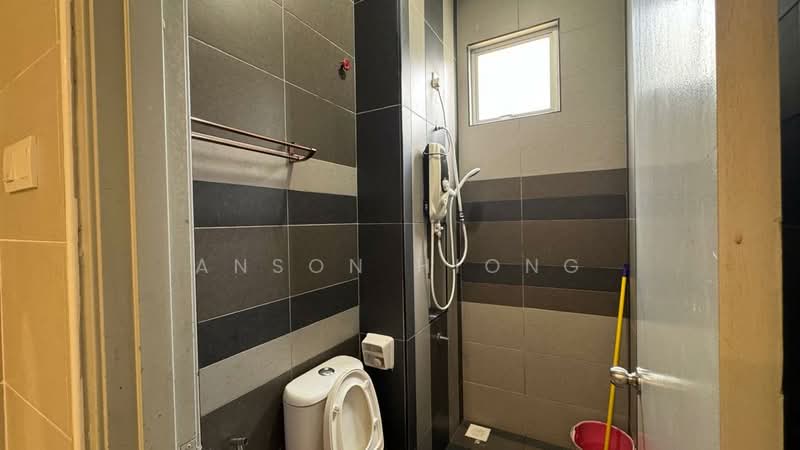 Cluster House for Sale in Kangkar Pulai (Skudai) - Anson Hiong - Bathroom - PropertyGuru.com.my