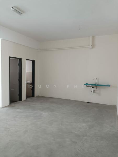 Shop / Office for Rent in Bandar Baru Permas Jaya (Permas Jaya) - Tommy Phua - Interior - PropertyGuru.com.my