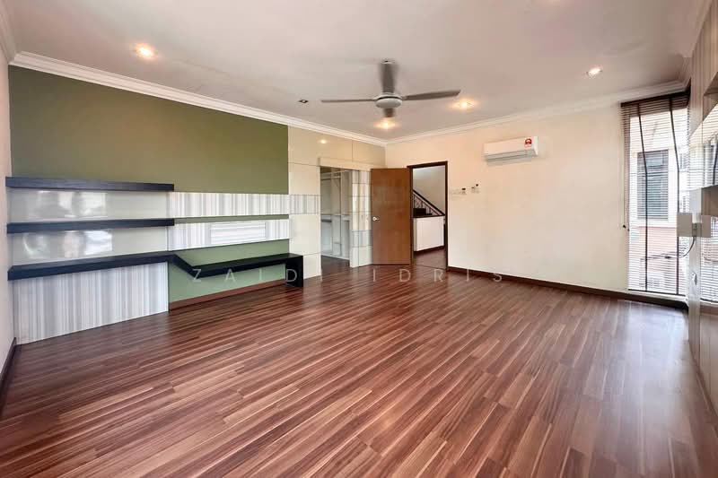 Bungalow for Sale in Bukit Rahman Putra (Sungai Buloh) - Zaidi Idris - Living Room - PropertyGuru.com.my