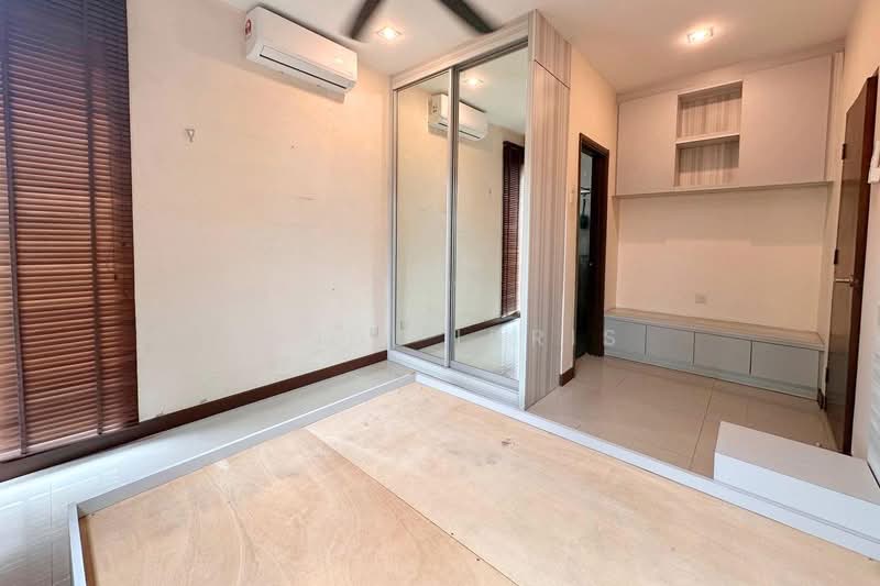 Bungalow for Sale in Bukit Rahman Putra (Sungai Buloh) - Zaidi Idris - Bedroom - PropertyGuru.com.my