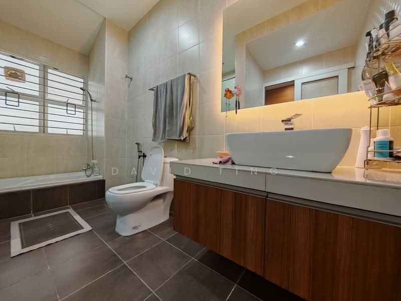 Semi-Detached House for Sale in Jalan Klang Lama (Old Klang Road) (Kuala Lumpur) - David Ting - Bathroom - PropertyGuru.com.my