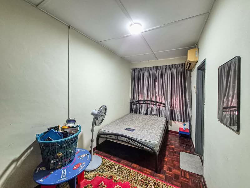 2-storey Terraced House for Sale in Bandar Bukit Beruntung (Bukit Beruntung) - Amzar Faiz - Bedroom - PropertyGuru.com.my