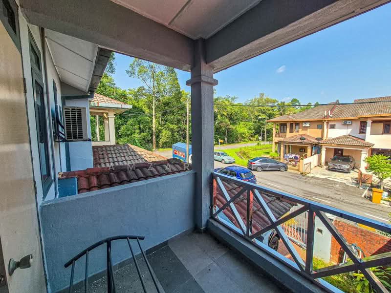 2-storey Terraced House for Sale in Bandar Bukit Beruntung (Bukit Beruntung) - Amzar Faiz - Balcony - PropertyGuru.com.my