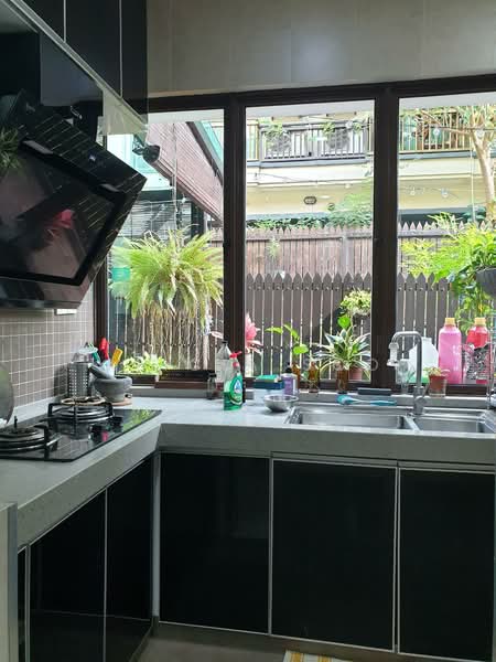 2-storey Terraced House for Sale in Bukit Rahman Putra (Sungai Buloh) - Alicia Soo - Kitchen - PropertyGuru.com.my