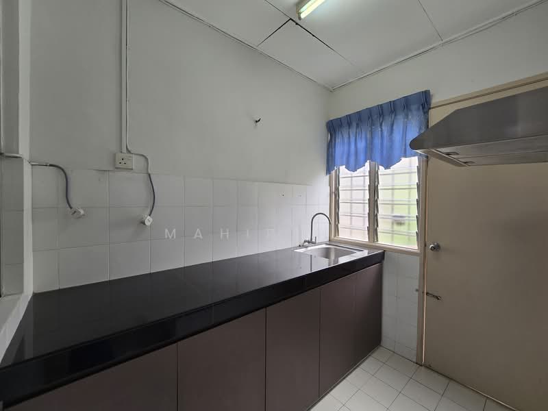 Bandar Bukit Mahkota untuk Untuk Dijual - RM 530,000, Mac 2026 - Kitchen - PropertyGuru.com.my
