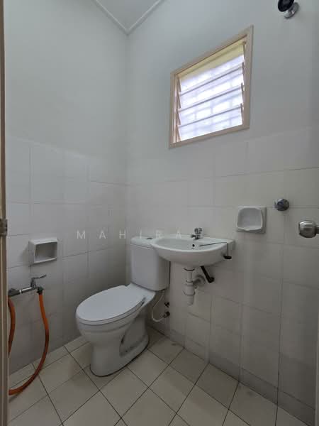 Bandar Bukit Mahkota untuk Untuk Dijual - RM 530,000, Mac 2026 - Bathroom - PropertyGuru.com.my