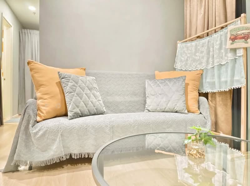 Service Residence for Sale at Arcoris Residences - Poh Chin Chuan - Living Room - PropertyGuru.com.my