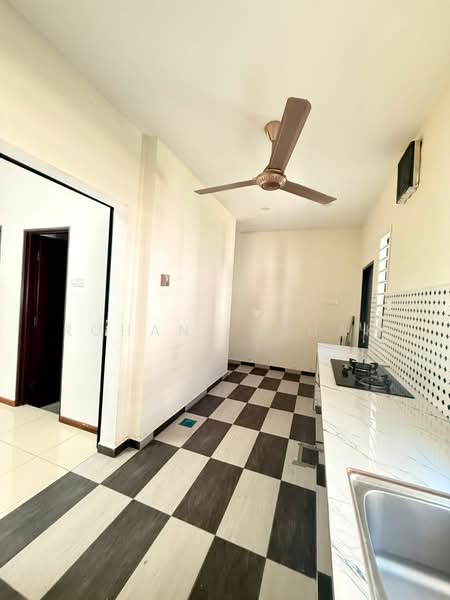 Terraced House for Rent in Kuala Selangor (Selangor) - Rohana Ishak - Kitchen - PropertyGuru.com.my