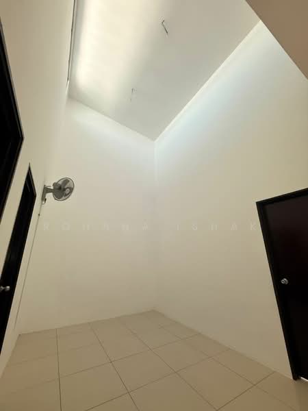 Terraced House for Rent in Kuala Selangor (Selangor) - Rohana Ishak - PropertyGuru.com.my