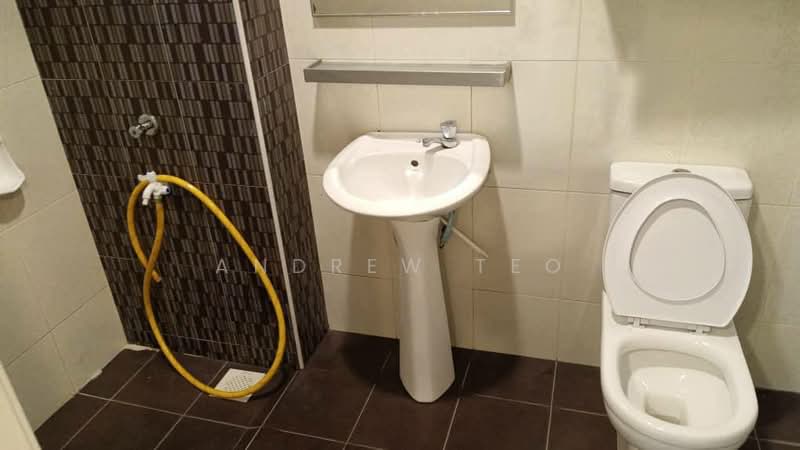 2-storey Terraced House for Sale in Rini Hills 2 (Skudai) - Andrew Teo - Bathroom - PropertyGuru.com.my