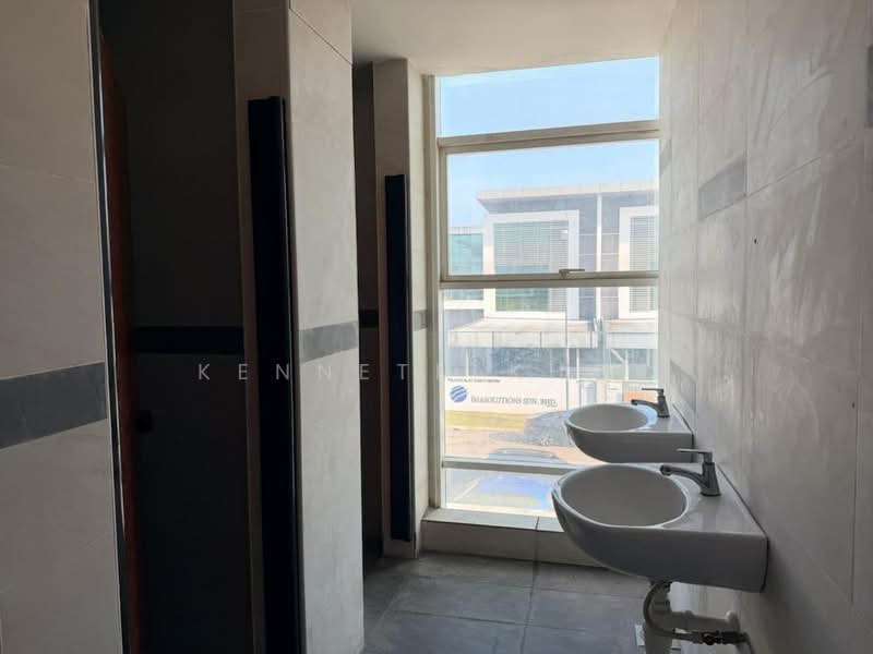 Factory for Rent in Ulu Tiram (Johor) - Kenneth Khor - Bathroom - PropertyGuru.com.my