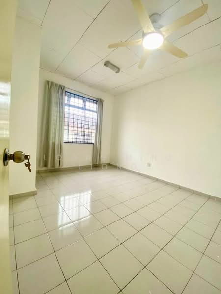 Semi-Detached House for Sale in Taman Megah Ria (Masai) - Loong Hing Liong - Interior - PropertyGuru.com.my