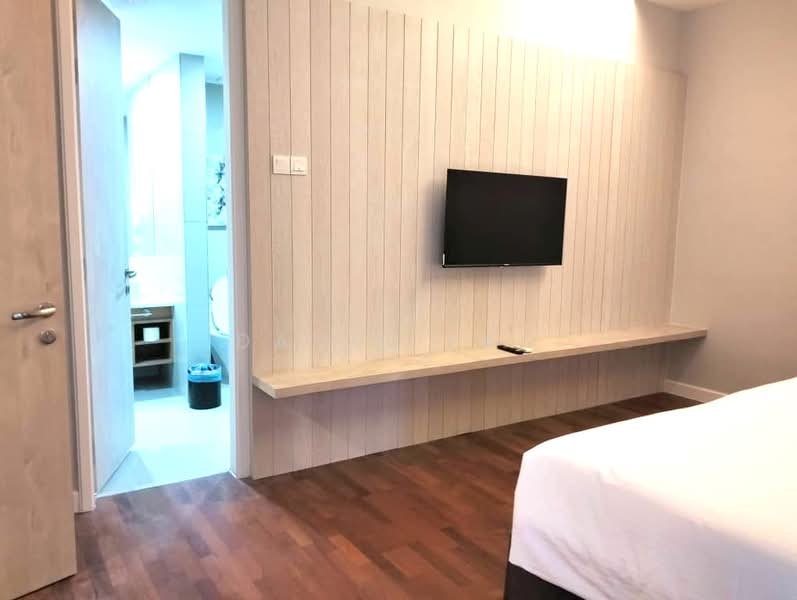 Cormar Suites (Fraser Place (Lot 163)) untuk Untuk Disewa - RM 5,500 /bulan, Feb 2026 - Bedroom - PropertyGuru.com.my