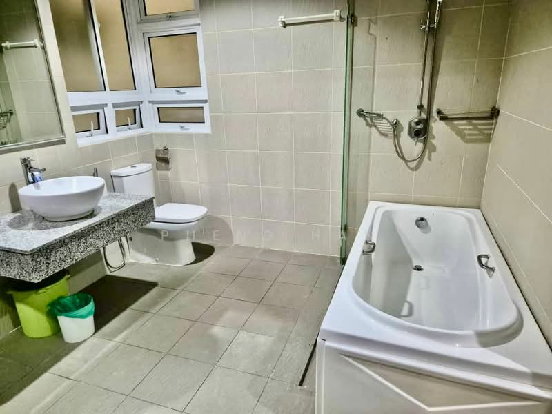 Condominium for Rent at Pearl Regency - Pheng Han - Bathroom - PropertyGuru.com.my
