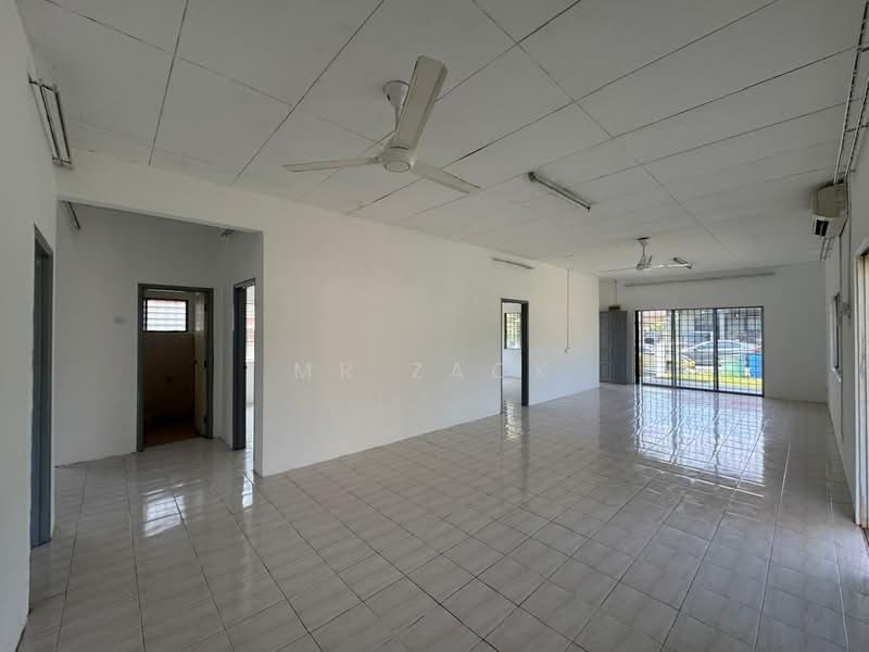 Bungalow for Sale in Kota Perdana (Seri Kembangan) - Mr Zack - Interior - PropertyGuru.com.my