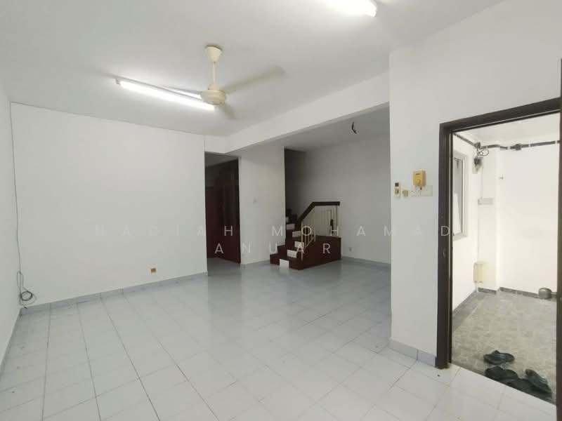 BK5 Bandar Kinrara @ Puchong untuk Untuk Dijual - RM 738,000, Feb 2026 - Living Room - PropertyGuru.com.my