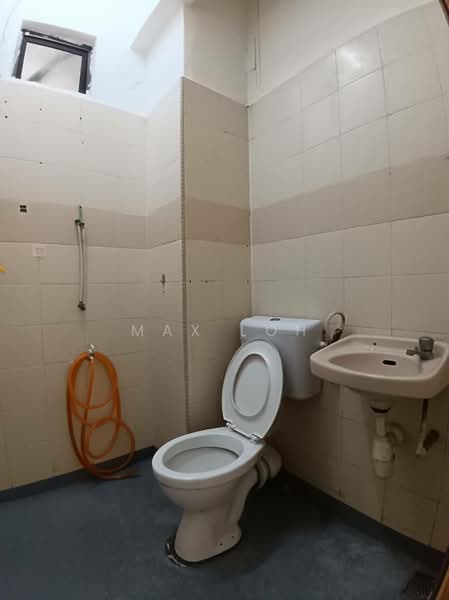 Riverria Condovilla untuk Untuk Disewa - RM 1,300 /bulan, Feb 2026 - Bathroom - PropertyGuru.com.my