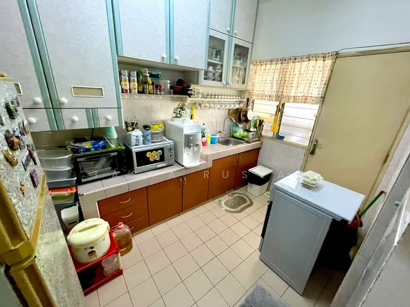 Taman Ramal Ros Kajang untuk Untuk Dijual - RM 495,000, Feb 2026 - Kitchen - PropertyGuru.com.my