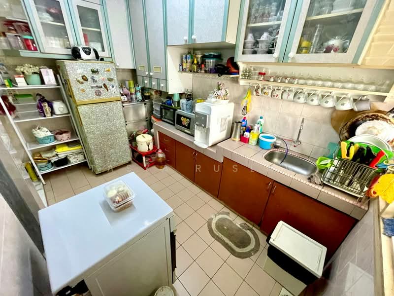 Taman Ramal Ros Kajang untuk Untuk Dijual - RM 495,000, Feb 2026 - Kitchen - PropertyGuru.com.my