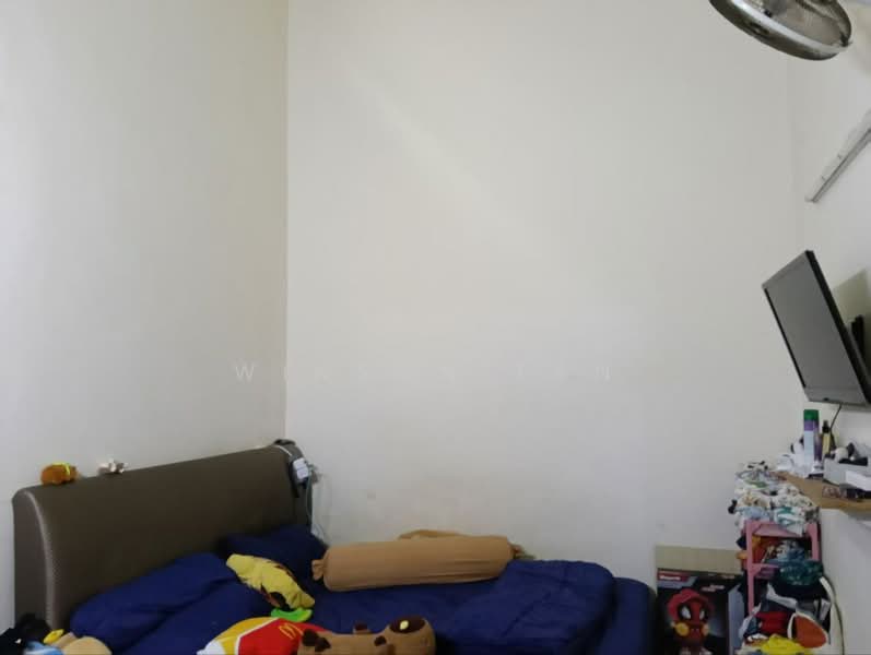 1.5-storey Terraced House for Sale in Taman Impian Emas (Skudai) - Winson Tan - Bedroom - PropertyGuru.com.my