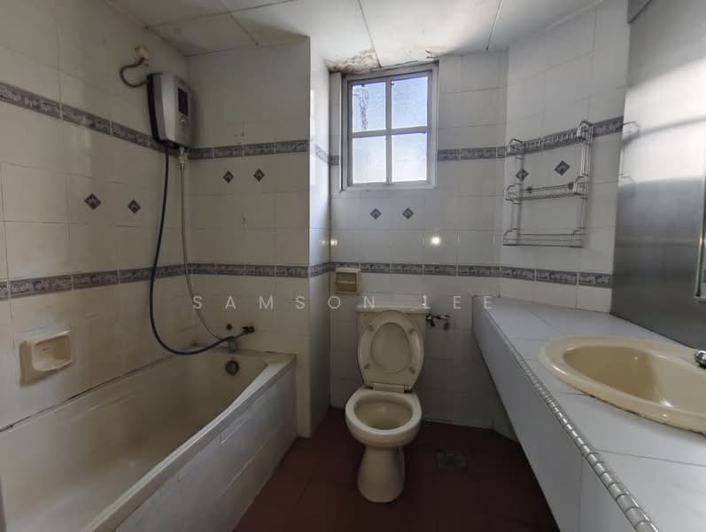 Condominium for Sale at Heritage - Samson Lee - Bathroom - PropertyGuru.com.my