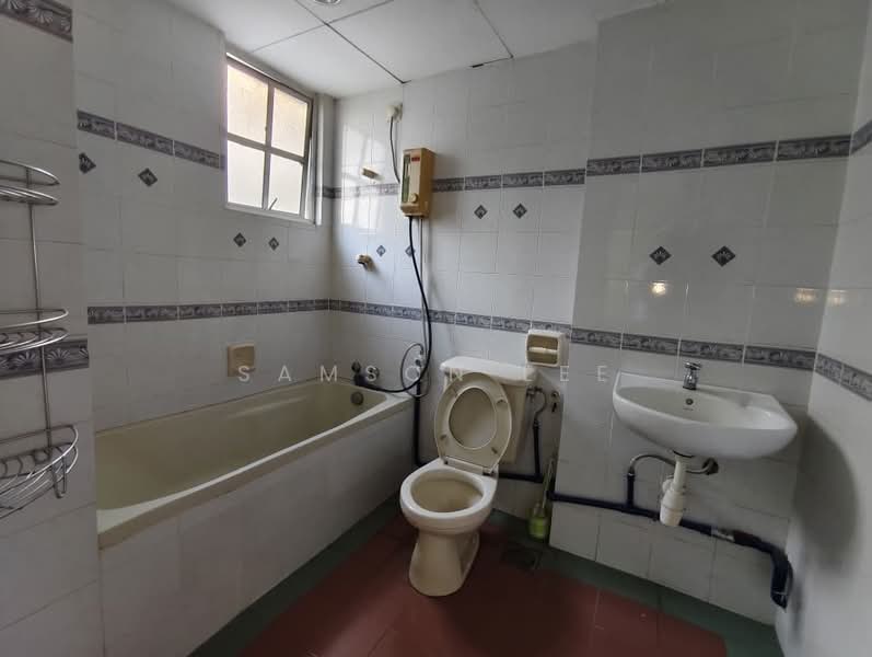 Condominium for Sale at Heritage - Samson Lee - Bathroom - PropertyGuru.com.my