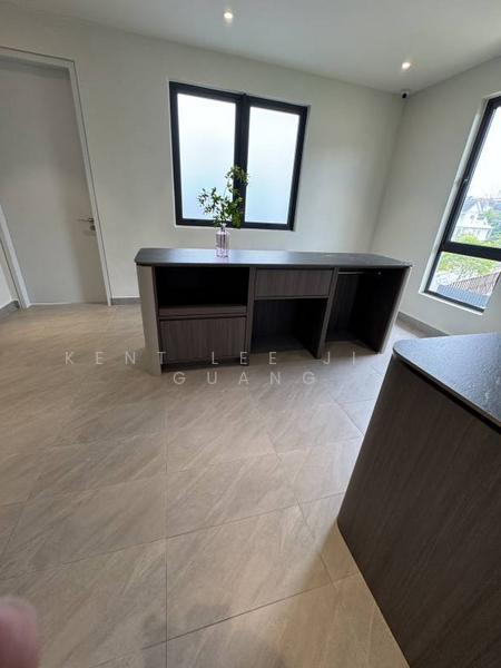 Bungalow for Sale in Mines Resort City (Seri Kembangan) - Kent Lee Jing Guang - Study - PropertyGuru.com.my