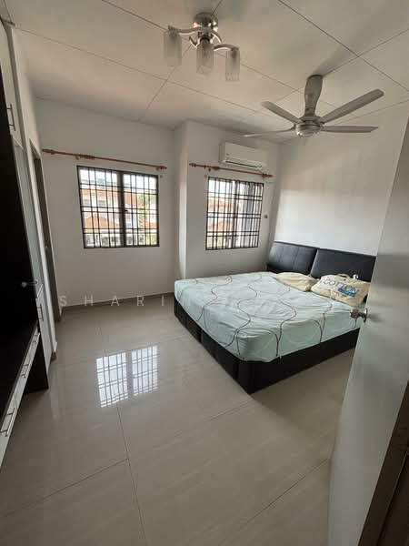 2-storey Terraced House for Sale in Setia Alam (Selangor) - Sharine Yeoh - Master Bedroom - PropertyGuru.com.my