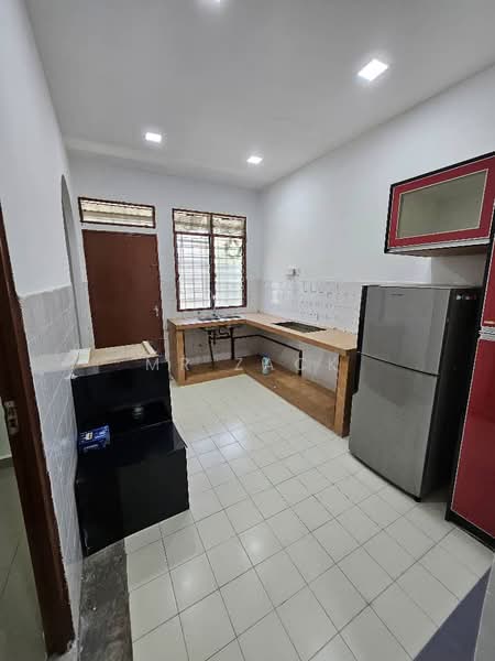 Single Storey House @ Bukit Beruntung, Rawang untuk Untuk Dijual - RM 310,000, Mac 2026 - Kitchen - PropertyGuru.com.my