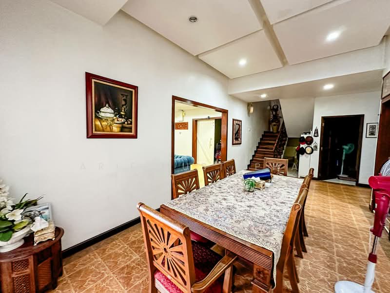 Semi-Detached House for Sale in Ukay Perdana (Ulu Kelang) - Arif Mustapha - Dining Room - PropertyGuru.com.my
