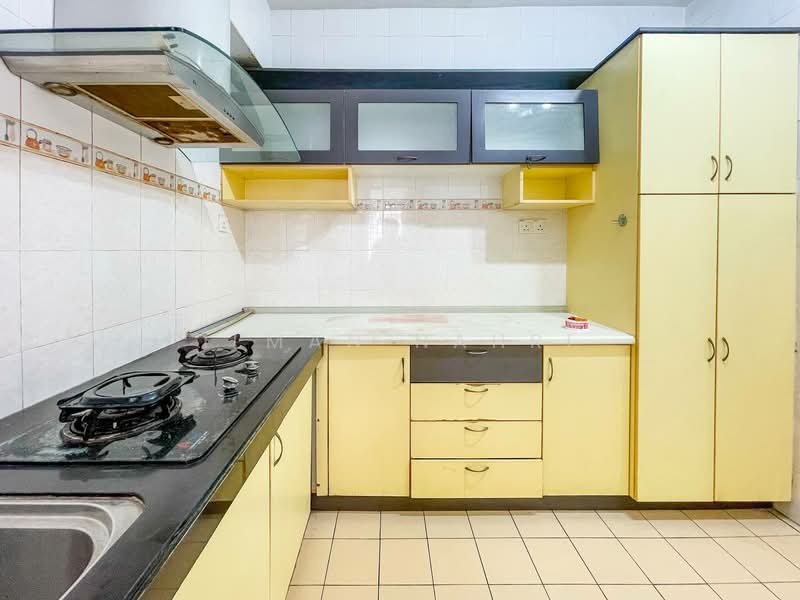 Plaza Indah Apartment untuk Untuk Dijual - RM 250,000, Feb 2026 - Kitchen - PropertyGuru.com.my