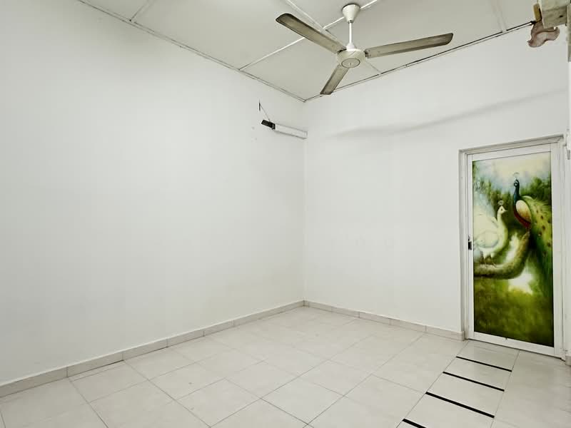 Taman Krubong Permai untuk Untuk Dijual - RM 200,000, Feb 2026 - Interior - PropertyGuru.com.my