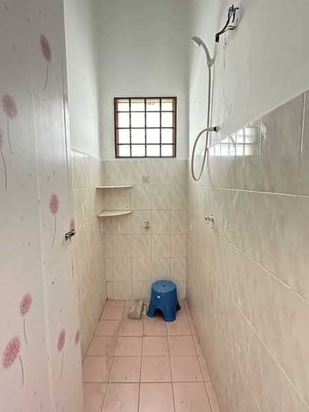 Taman Krubong Permai untuk Untuk Dijual - RM 200,000, Feb 2026 - Bathroom - PropertyGuru.com.my