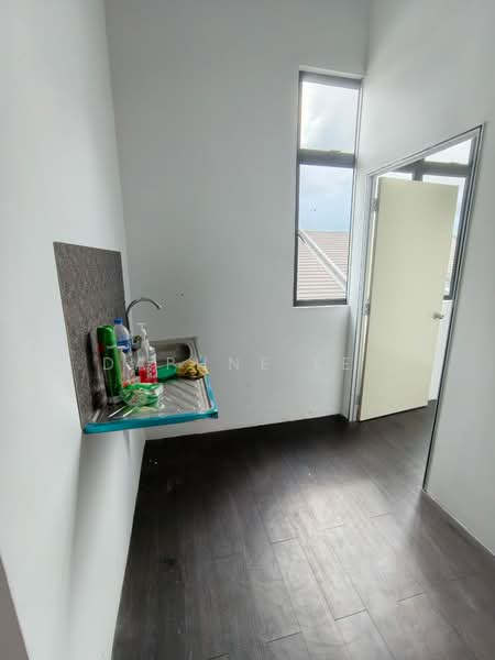 Shop / Office for Rent in Bandar Dato Onn (Tebrau) - Daphne Lee - Interior - PropertyGuru.com.my