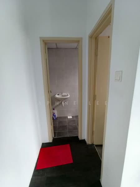 Shop / Office for Rent in Bandar Dato Onn (Tebrau) - Daphne Lee - Corridor - PropertyGuru.com.my