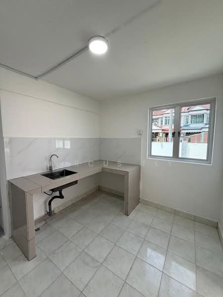 2-storey Terraced House for Sale in Simpang Renggam (Johor) - Marcus Tey - Kitchen - PropertyGuru.com.my