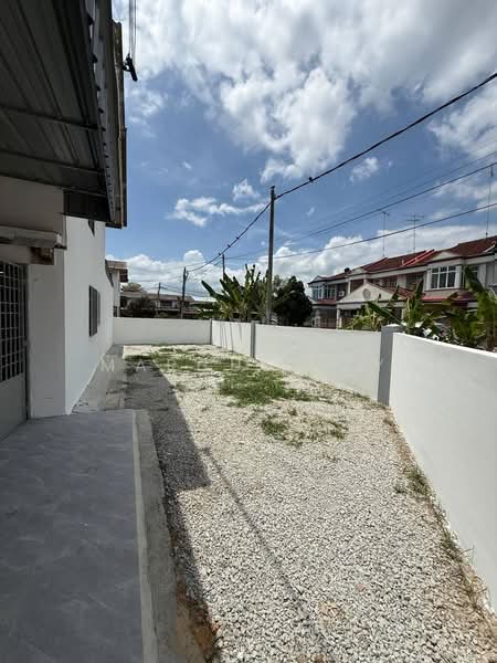 2-storey Terraced House for Sale in Simpang Renggam (Johor) - Marcus Tey - Exterior - PropertyGuru.com.my