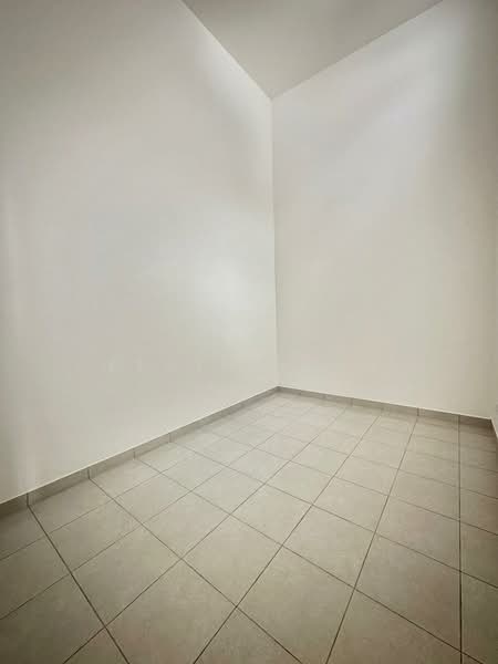 1-storey Terraced House for Sale in Bandar Putra (Kulai) - Elaine Sim - Interior - PropertyGuru.com.my