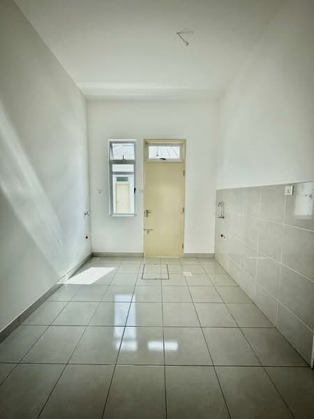 1-storey Terraced House for Sale in Bandar Putra (Kulai) - Elaine Sim - Interior - PropertyGuru.com.my