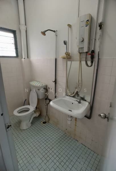 2 storey house @ Taman Sri Gombak Batu Caves Selangor untuk Untuk Dijual - RM 570,000, Feb 2026 - Bathroom - PropertyGuru.com.my