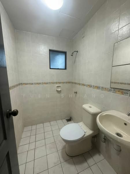 Pelangi Utama untuk Untuk Disewa - RM 2,300 /bulan, Feb 2026 - Bathroom - PropertyGuru.com.my