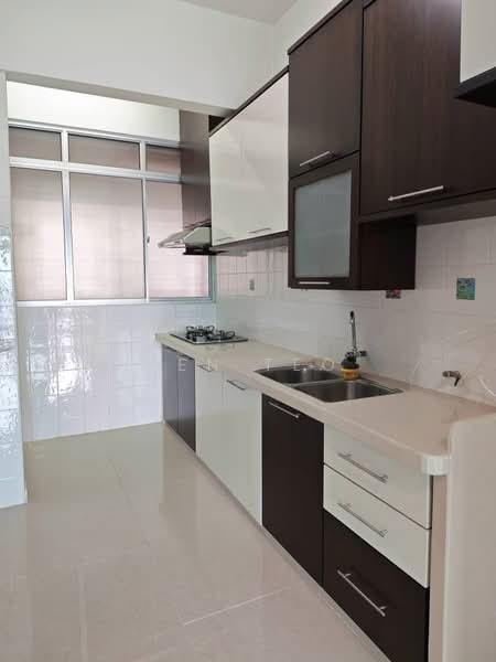Apartment for Sale at University Place (Plaza Ivory) - Pen Teo - Kitchen - PropertyGuru.com.my