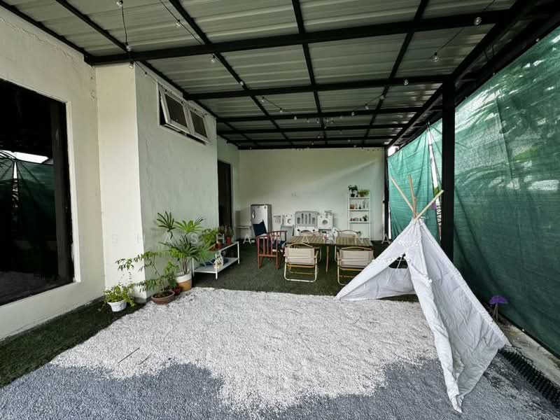 Rumah Berkembar untuk Dijual di Bandar Baru Uda (Tampoi) - Shashawanna . - Exterior - PropertyGuru.com.my