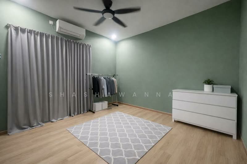 Rumah Berkembar untuk Dijual di Bandar Baru Uda (Tampoi) - Shashawanna . - Bedroom - PropertyGuru.com.my