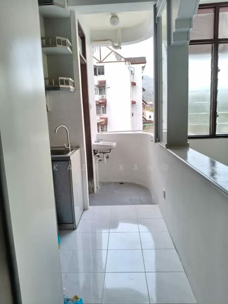 Taman Jubilee Phase 3 untuk Untuk Disewa - RM 1,000 /bulan, Feb 2026 - Balcony - PropertyGuru.com.my